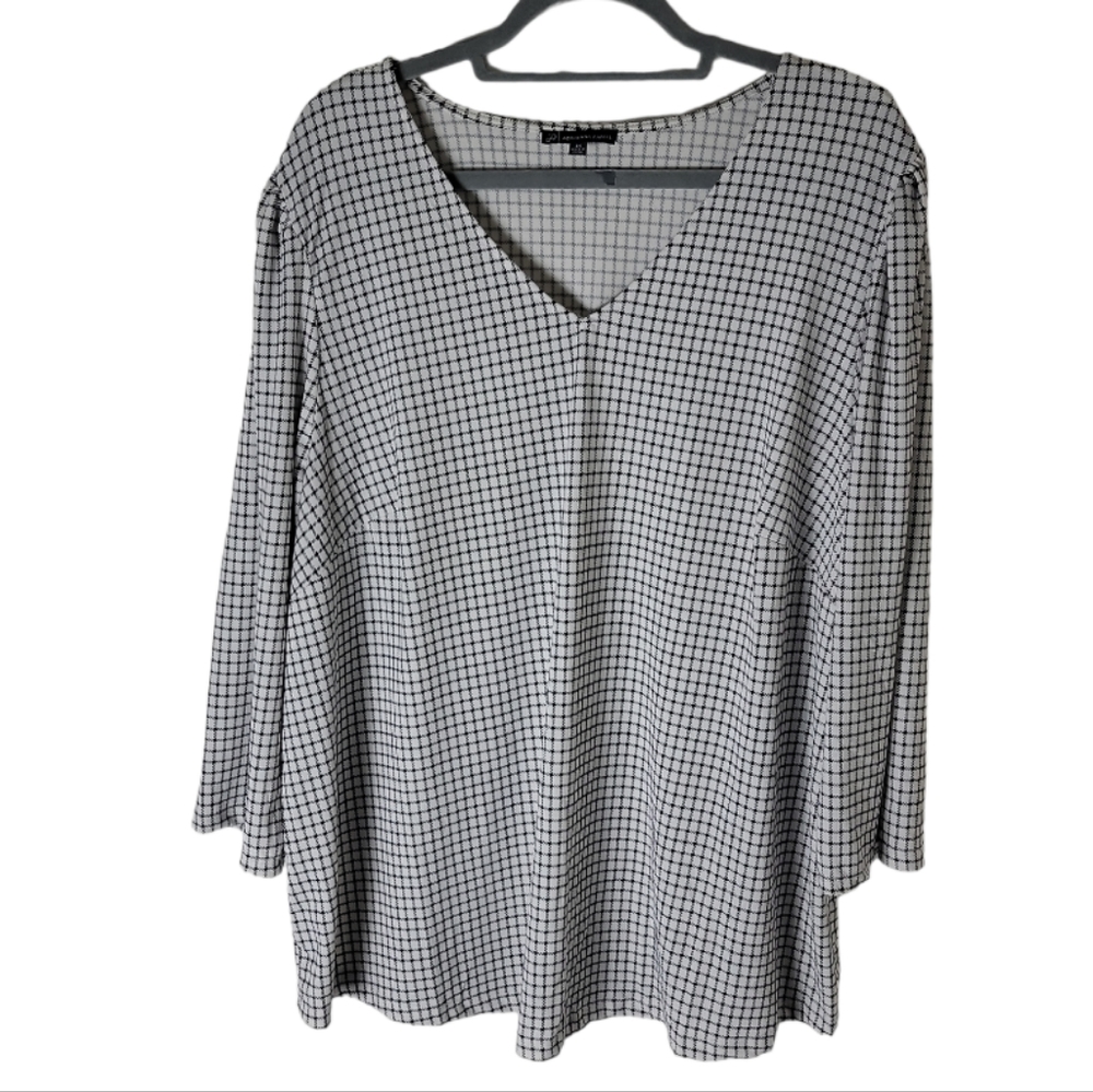 Adrianna Papell women's plus size 3X black white plaid v neck top 3/4 sleeve